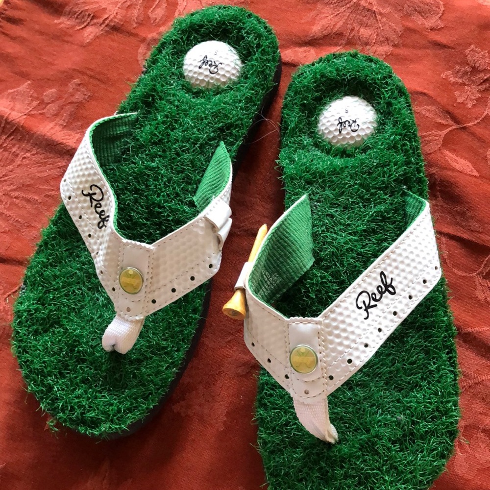 Women’s Reef flip flops size 8